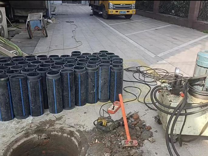 凤凰PE置换管厂家 DN315置换管 非开挖管短管置换